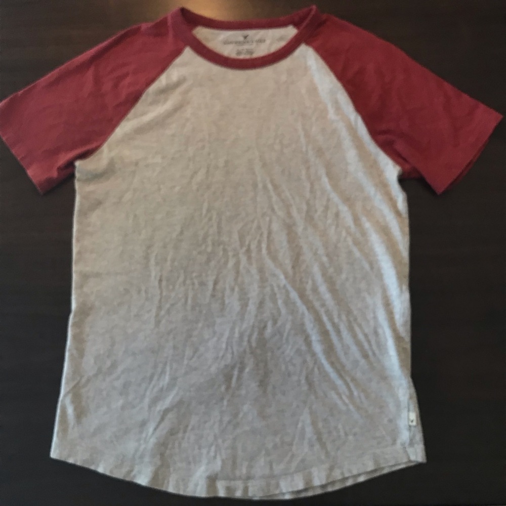 Men’s XS American Eagle Baseball Tee